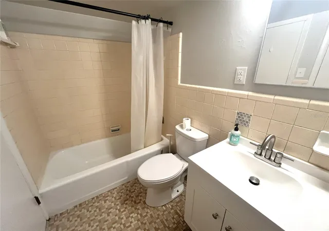 Photo 3 of Condo for sale at 501 NW 15th Avenue #9, Gainesville, FL 32601 | MLS# GC541836 | Listing updated on 2026-09-21