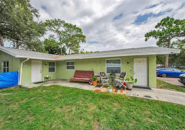 1st image of 906/908 Lake Palms Dr, Largo, FL 33771 | MLS# TB8527710