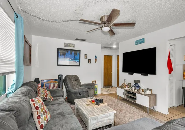 3rd image of 906/908 Lake Palms Dr, Largo, FL 33771 | MLS# TB8527710