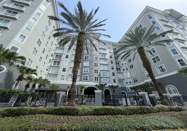 Photo 1 of Condo for sale at 700 S Harbour Is Blvd #512, Tampa, FL 33602 | MLS# TB8527713 | Listing updated on 2026-09-04