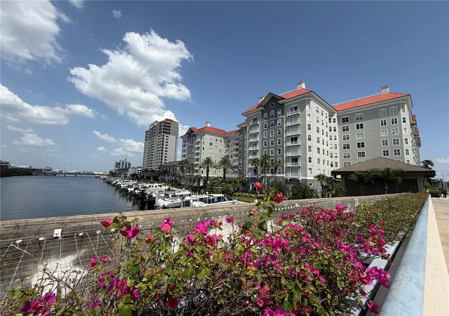 Photo 3 of Condo for sale at 700 S Harbour Is Blvd #512, Tampa, FL 33602 | MLS# TB8527713 | Listing updated on 2026-09-04