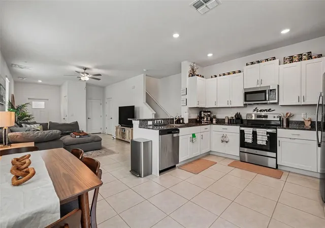3rd image of 32137 Powderpuff Mimosa Dr, San Antonio, FL 33576 | MLS# TB8527714