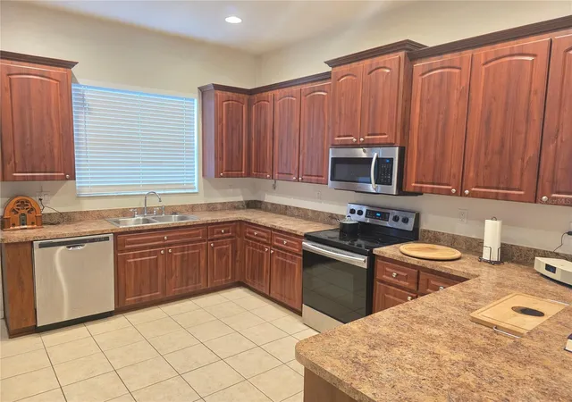 Photo 2 of Single family home for sale at 4266 High Ridge Ave, Spring Hill, FL 34609 | MLS# W7887508 | Listing updated on 2026-09-24