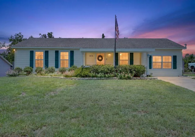 Homes for sale in Deltona, FL | 3018 Yorkshire Dr, Deltona, FL 32738 | MLS# V4950129