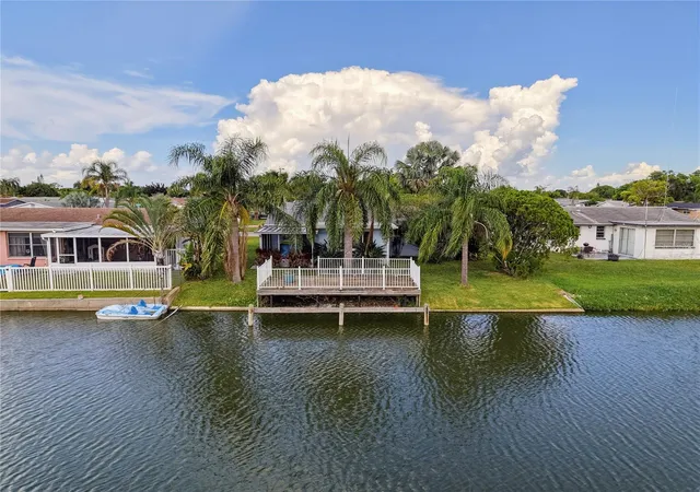 4th image of 2228 Society Dr, Holiday, FL 34691 | MLS# TB8527730