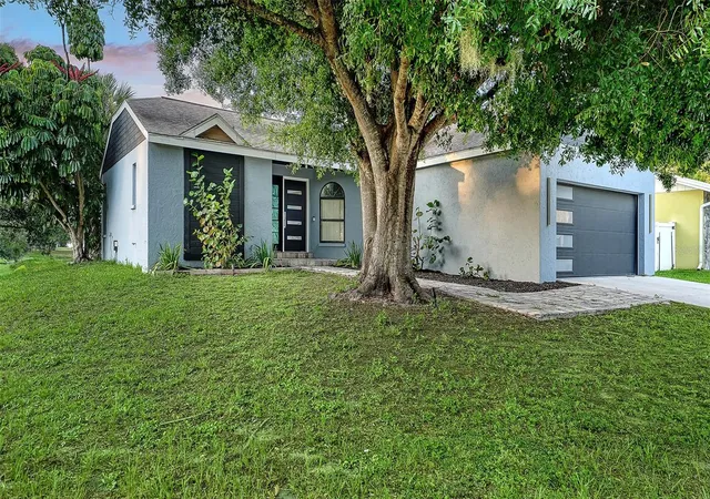 4th image of 2481 S Scarlet Oak Ct, Sarasota, FL 34232 | MLS# A4699561