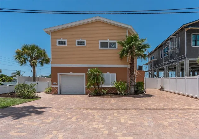60th image of 16102 4th St E, Redington Beach, FL 33708 | MLS# TB8527737