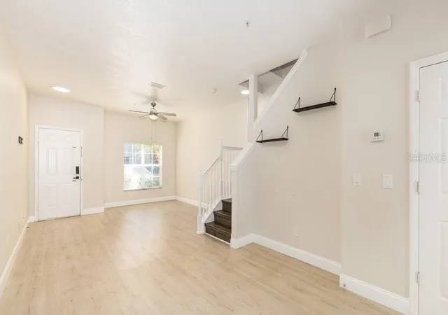 Listing Photo 4 - Condo for sale in building located at 10020 Regent Park Dr, Orlando, FL 32825 - Unit #2405