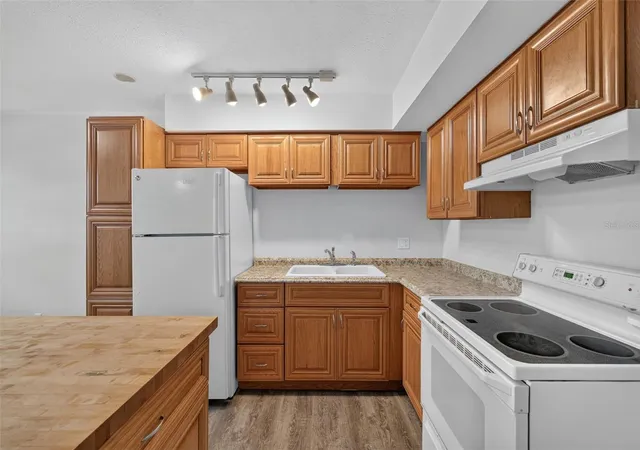 5th image of 397 Sw 2Nd St, Largo, FL 33770 | MLS# TB8527748