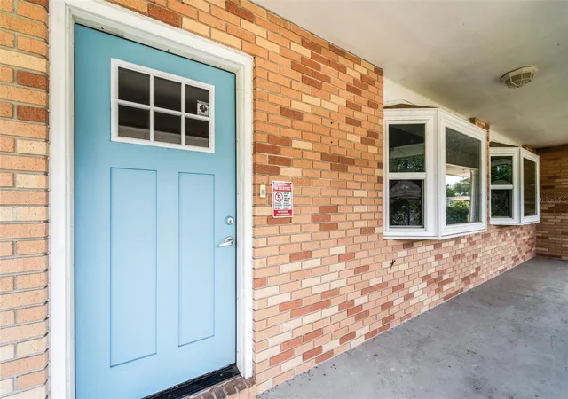 3rd image of 710 Debra Lynne Dr, Brandon, FL 33511 | MLS# TB8527757