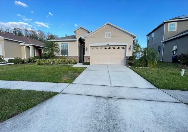Photo 1 of Single family home for sale at 14112 Queenside St, Orlando, FL 32824 | MLS# S5153421 | Listing updated on 2026-07-11