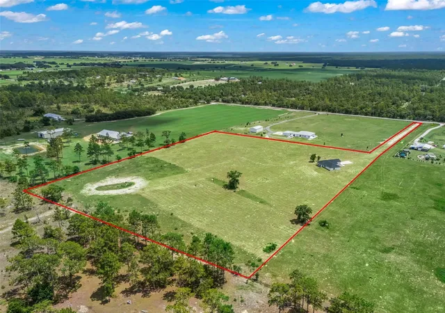 2nd image of 14461 Se 80th St, Morriston, FL 32668 | MLS# OM728205