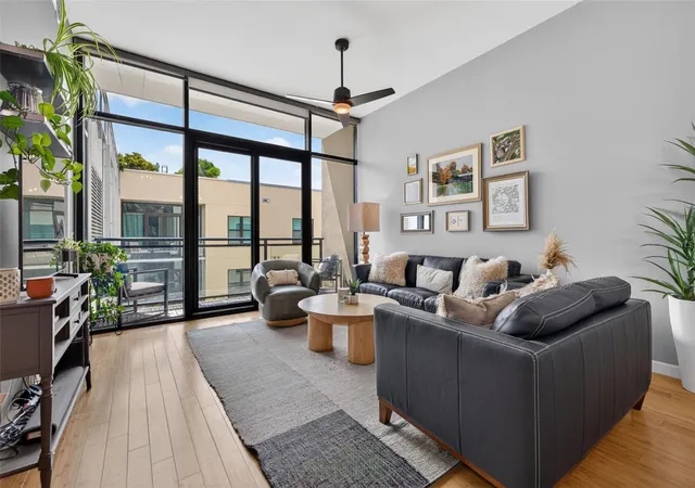 Photo 4 of Condo for sale at 400 4th Avenue S #408, Saint Petersburg, FL 33701 | MLS# TB8527789 | Listing updated on 2026-10-15