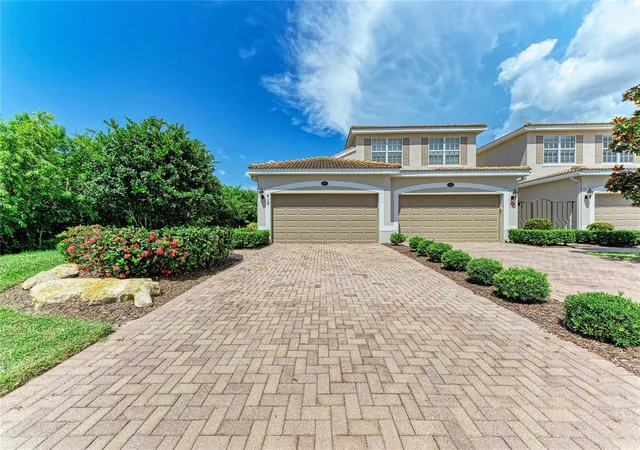 Listing Photo 4 - Condo for sale in building located at 419 Winding Brk Ln, BRADENTON, FL 34212 - Unit #101