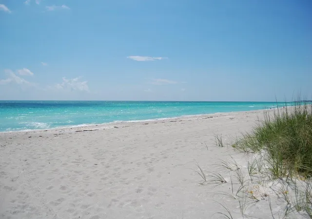 Homes for sale in Longboat Key, FL | 71 Twin Shores Blvd, Longboat Key, FL 34228 | MLS# A4699581