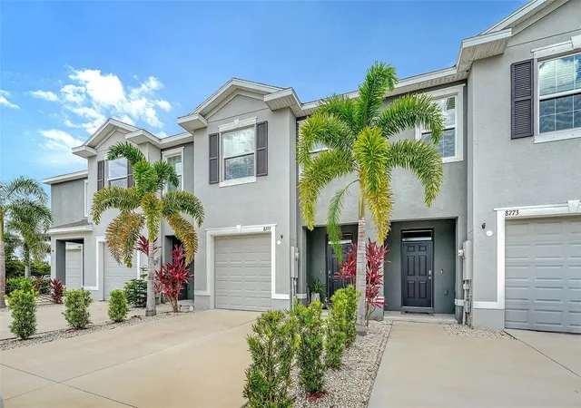 Photo 3 of Townhouse for sale at 8777 Milestone Dr, Sarasota, FL 34238 | MLS# A4699582 | Listing updated on 2026-07-25
