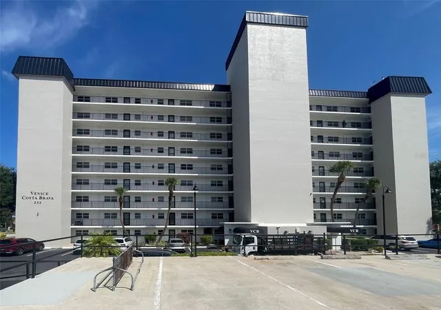 2nd image of 232 Saint Augustine Ave #207, Venice, FL 34285 | MLS# N6144978