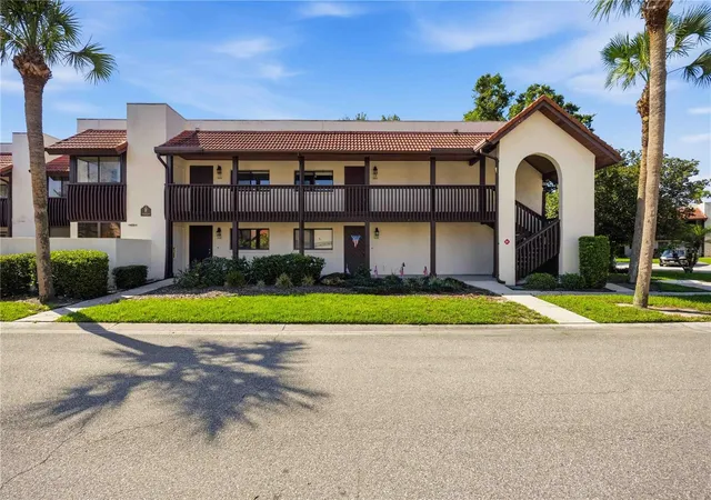 Photo 3 of Condo for sale at 6204 Country Clb Dr #F24, Lake Wales, FL 33898 | MLS# K4903625 | Listing updated on 2026-09-28