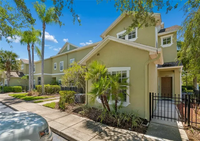 Photo 2 of Townhouse for sale at 10925 Winter Crst Dr, Riverview, FL 33569 | MLS# TB8527805 | Listing updated on 2026-08-11