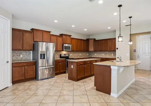5th image of 13328 Overstreet Rd, Windermere, FL 34786 | MLS# O6423949
