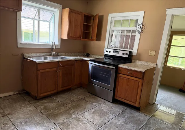 Photo 3 of Single family home for sale at 444 Ave B NE, Winter Haven, FL 33881 | MLS# P4939272 | Listing updated on 2026-09-07