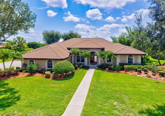 Photo 3 of Single family home for sale at 7373 S Serenoa Dr, Sarasota, FL 34241 | MLS# A4699588 | Listing updated on 2026-09-24