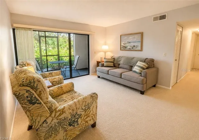 Homes for sale in Port Charlotte, FL | 1515 Forrest Nelson Blvd #M106, Port Charlotte, FL 33952 | MLS# A4699591