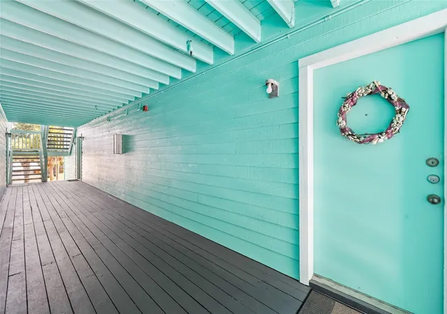 2nd image of 3002 W Cleveland St #B6, Tampa, FL 33609 | MLS# TB8527836
