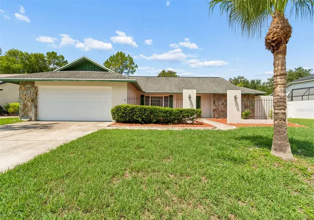 Photo 2 of Single family home for sale at 9237 Pebble Crk Dr, Tampa, FL 33647 | MLS# TB8527842 | Listing updated on 2026-09-02