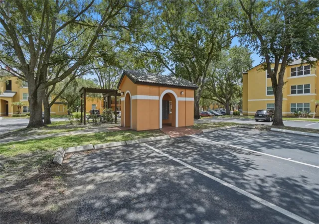 Homes for sale in Orlando, FL | 4532 Commander Drive, Orlando, FL 32822 | Houzeo