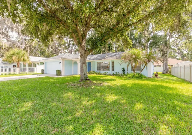 Homes for sale in Edgewater, FL | 2525 Royal Palm Dr, Edgewater, FL 32141 | MLS# NS1088700