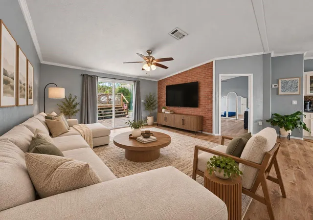 Photo 2 of Manufactured home for sale at 6411 Woods St, St Cloud, FL 34771 | MLS# S5153444 | Listing updated on 2026-09-30