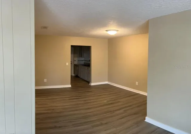 Listing Photo 5 - Condo for sale in building located at 5425 Hansel Ave, EDGEWOOD, FL 32809 - Unit #N6