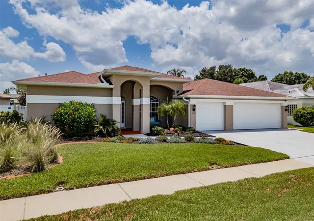 3rd image of 1617 Vistoso Ln, Sun City Center, FL 33573 | MLS# TB8527865