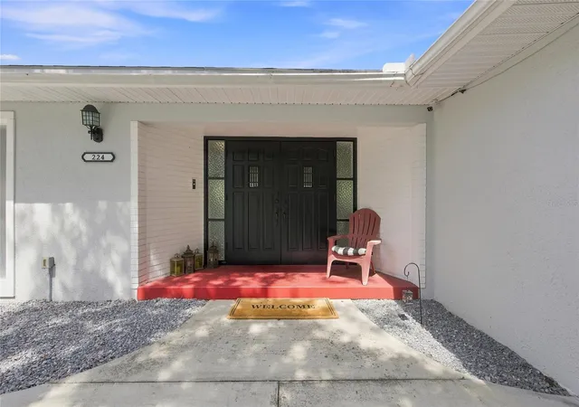 2nd image of 224 N Mcgowan Ave, Crystal River, FL 34429 | MLS# TB8527870