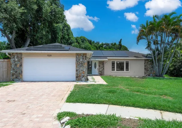 Photo 2 of Single family home for sale at 11329 110th Court, Largo, FL 33778 | MLS# TB8527871 | Listing updated on 2026-09-05