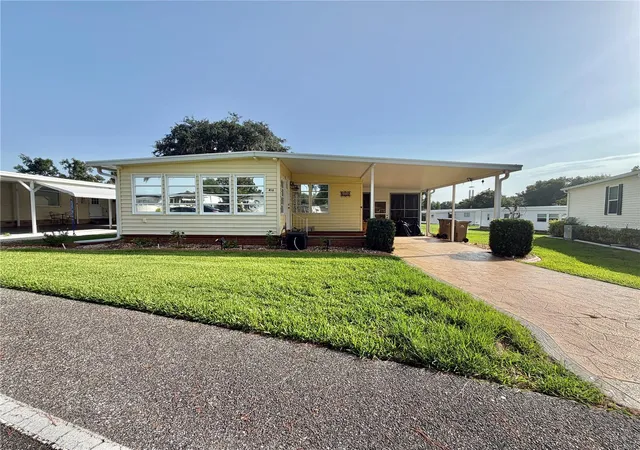 Homes for sale in Leesburg, FL | 416 Palo Verde Dr, Leesburg, FL 34748 | MLS# G5114878