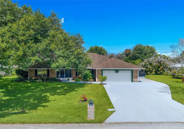 Photo 3 of Single family home for sale at 465 11th Avenue, Vero Beach, FL 32962 | MLS# O6423985 | Listing updated on 2026-09-22