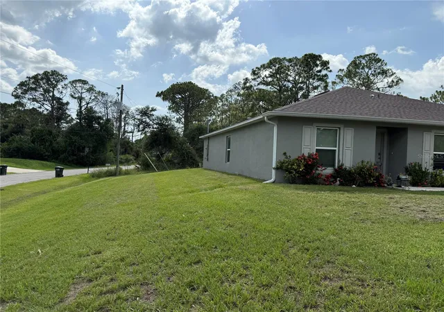 3rd image of 7578 Tasco Dr, North Port, FL 34291 | MLS# A4699602
