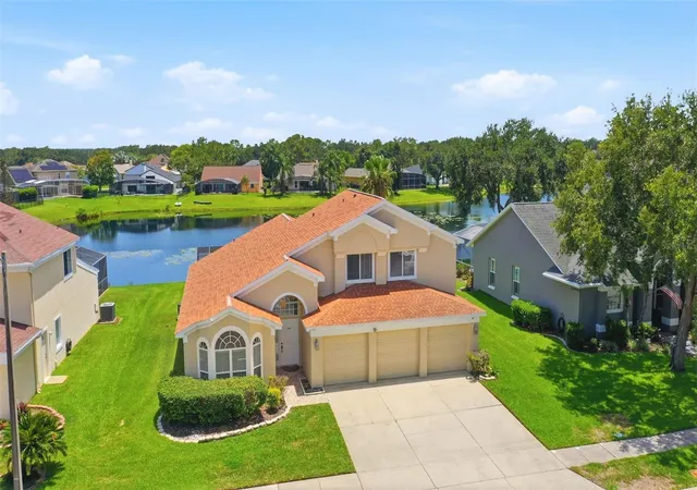 Photo 1 of Single family home for sale at 13494 Falcon Pointe Dr, Orlando, FL 32837 | MLS# O6423991 | Listing updated on 2026-09-03