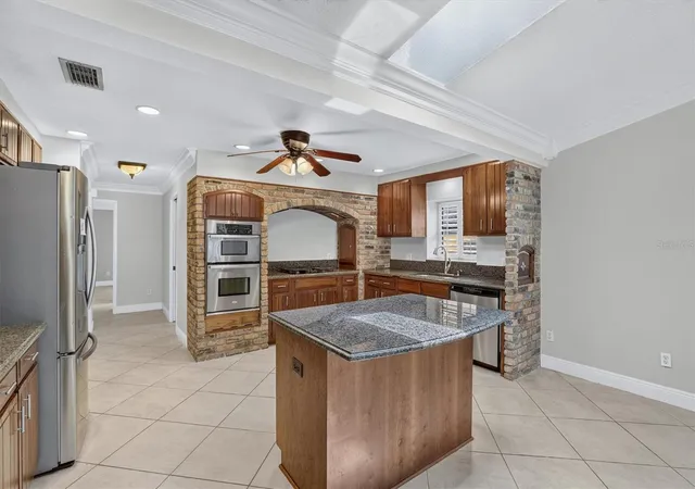 Photo 2 of Single family home for sale at 306 Oak Ests Dr, Orlando, FL 32806 | MLS# O6423993 | Listing updated on 2026-09-04