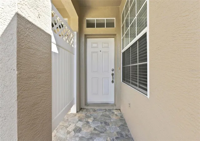 Photo 4 of Townhouse for sale at 11220 Windsor Pl Cir, Tampa, FL 33626 | MLS# TB8527888 | Listing updated on 2026-08-12