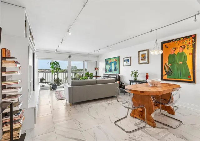 Photo 4 of Condo for sale at 2 Adalia Ave #301, Tampa, FL 33606 | MLS# TB8527892 | Listing updated on 2026-08-03