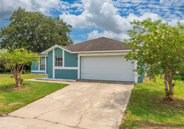 Photo 1 of Single family home for sale at 913 San Rafael Way, Kissimmee, FL 34758 | MLS# S5153452 | Listing updated on 2026-09-17