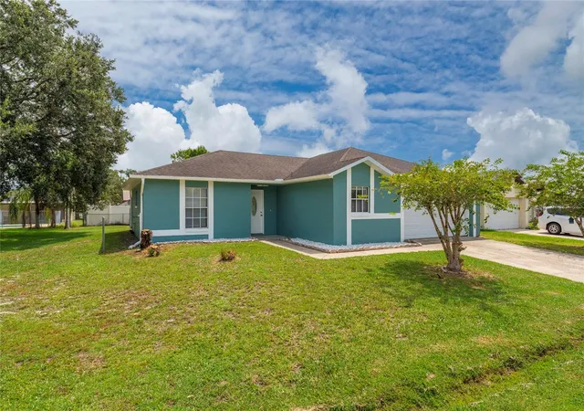 Photo 3 of Single family home for sale at 913 San Rafael Way, Kissimmee, FL 34758 | MLS# S5153452 | Listing updated on 2026-09-17
