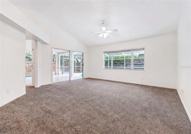 4th image of 2302 Lyncrest Ct, Valrico, FL 33596 | MLS# O6424001