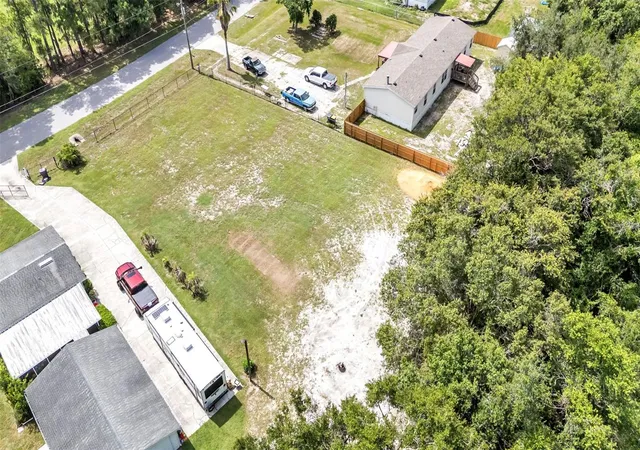 Photo 3 of Land for sale at 3632 Laurel Crst Dr, Mulberry, FL 33860 | MLS# L4963417 | Listing updated on 2026-08-19