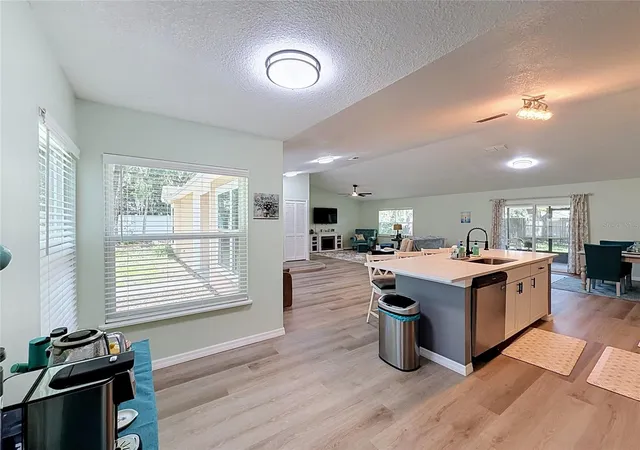 Photo 4 of Single family home for sale at 706 Old Crk Ct, Sanford, FL 32773 | MLS# S5153453 | Listing updated on 2026-09-19