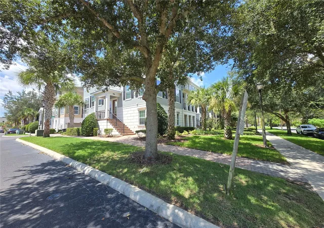 Photo 3 of Townhouse for sale at 529 Lanark Ct, Orlando, FL 32806 | MLS# TB8527900 | Listing updated on 2026-07-18