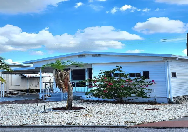 5th image of 1715 Illinois Ave, Bradenton, FL 34207 | MLS# A4699608